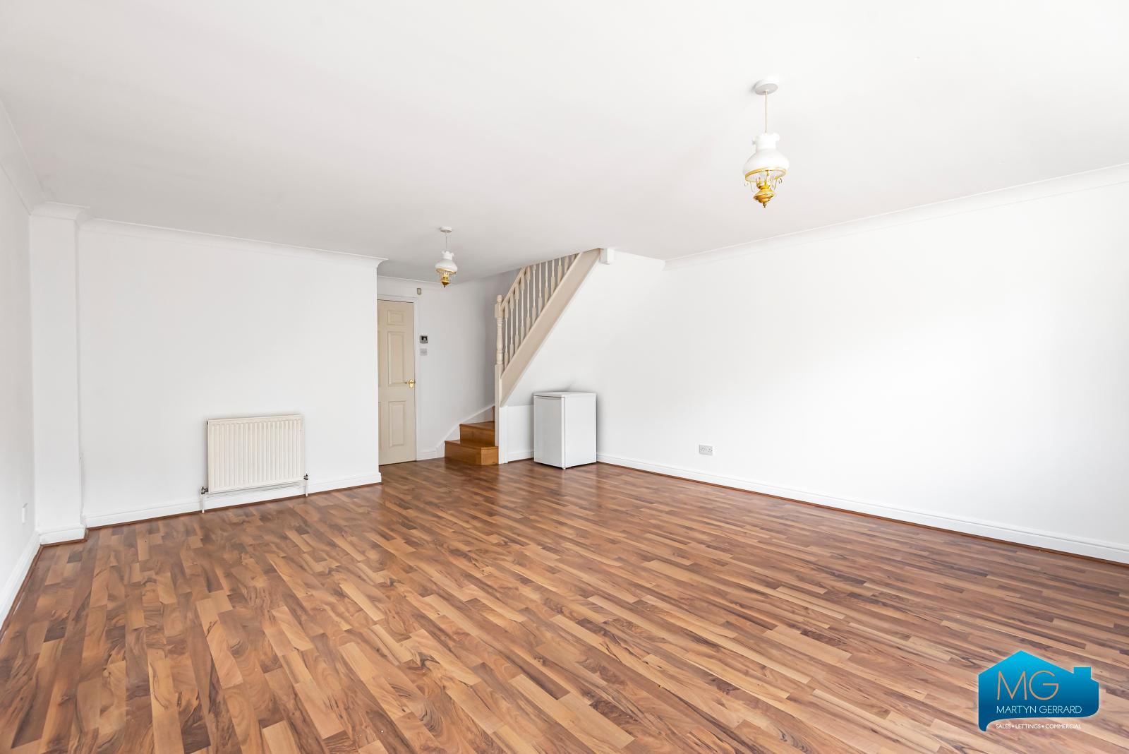 3 bedroom Terraced House to rent - Martyn Gerrard