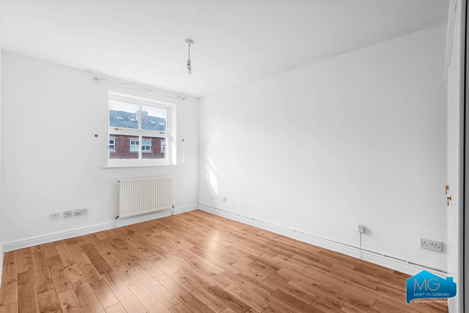 3 bedroom Terraced House to rent - Martyn Gerrard