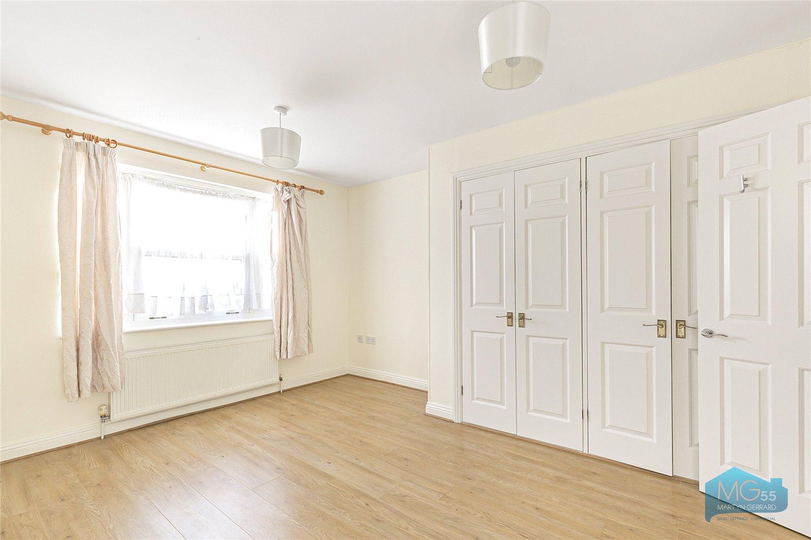 4 bedroom End of Terrace House to rent - Martyn Gerrard