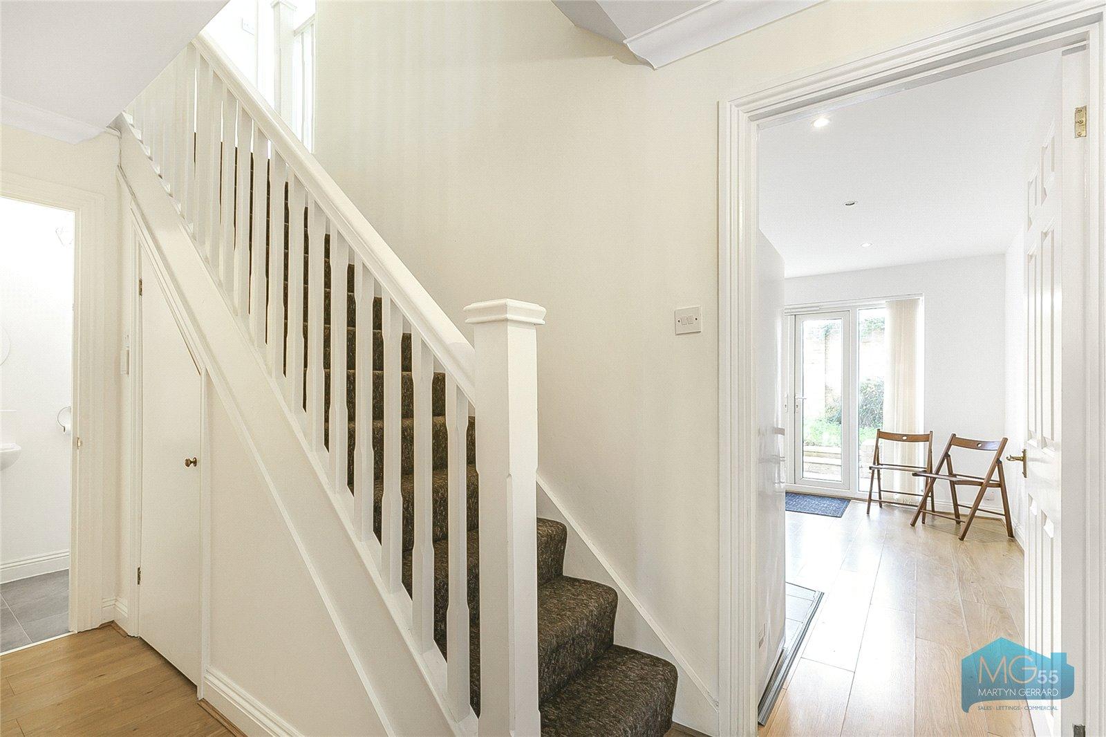 4 bedroom End of Terrace House to rent - Martyn Gerrard