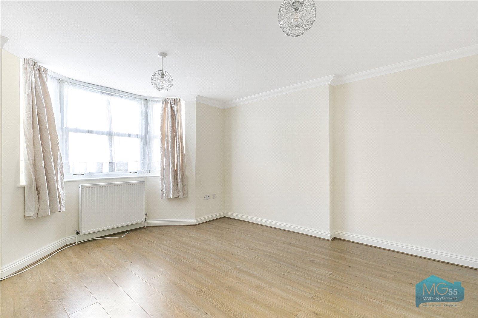 4 bedroom End of Terrace House to rent - Martyn Gerrard