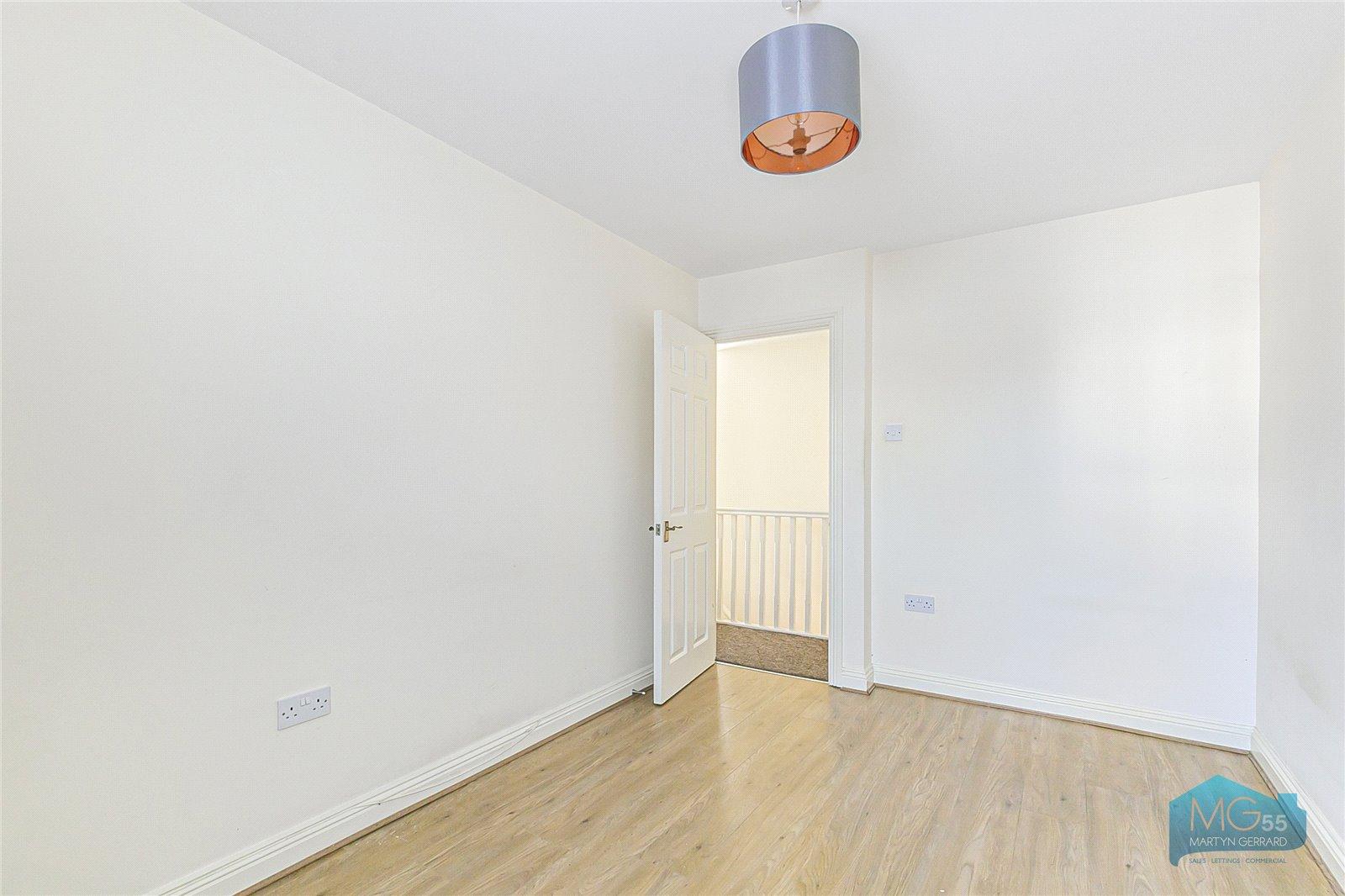 4 bedroom End of Terrace House to rent - Martyn Gerrard