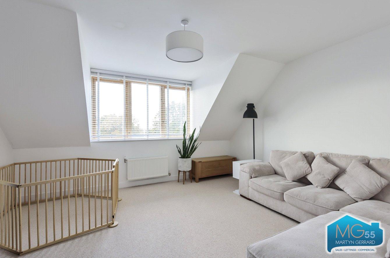 4 bedroom House to rent - Martyn Gerrard