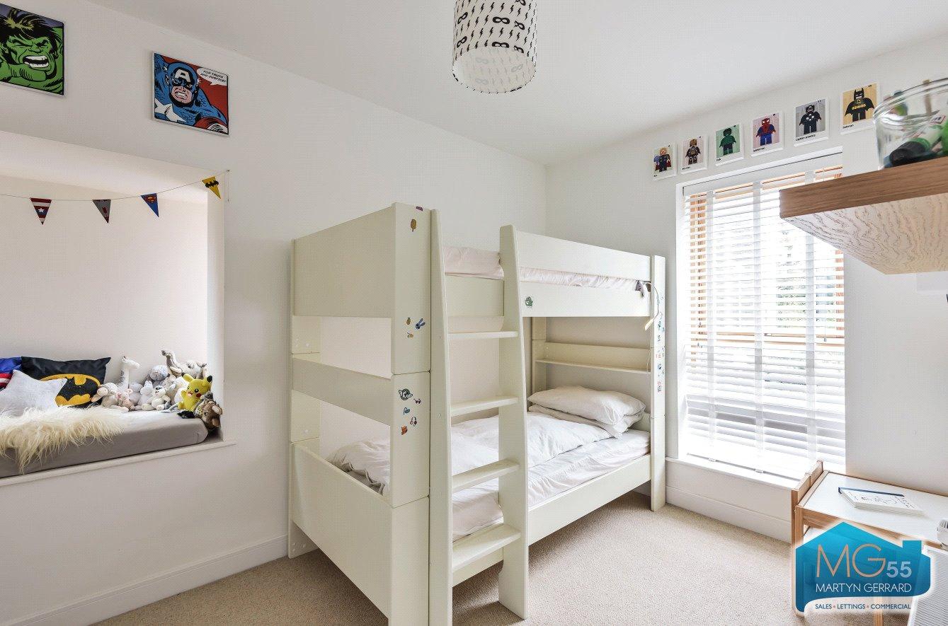 4 bedroom House to rent - Martyn Gerrard