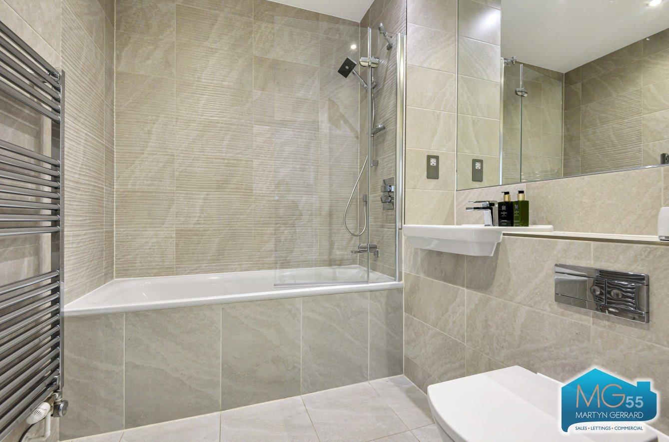 4 bedroom House to rent - Martyn Gerrard