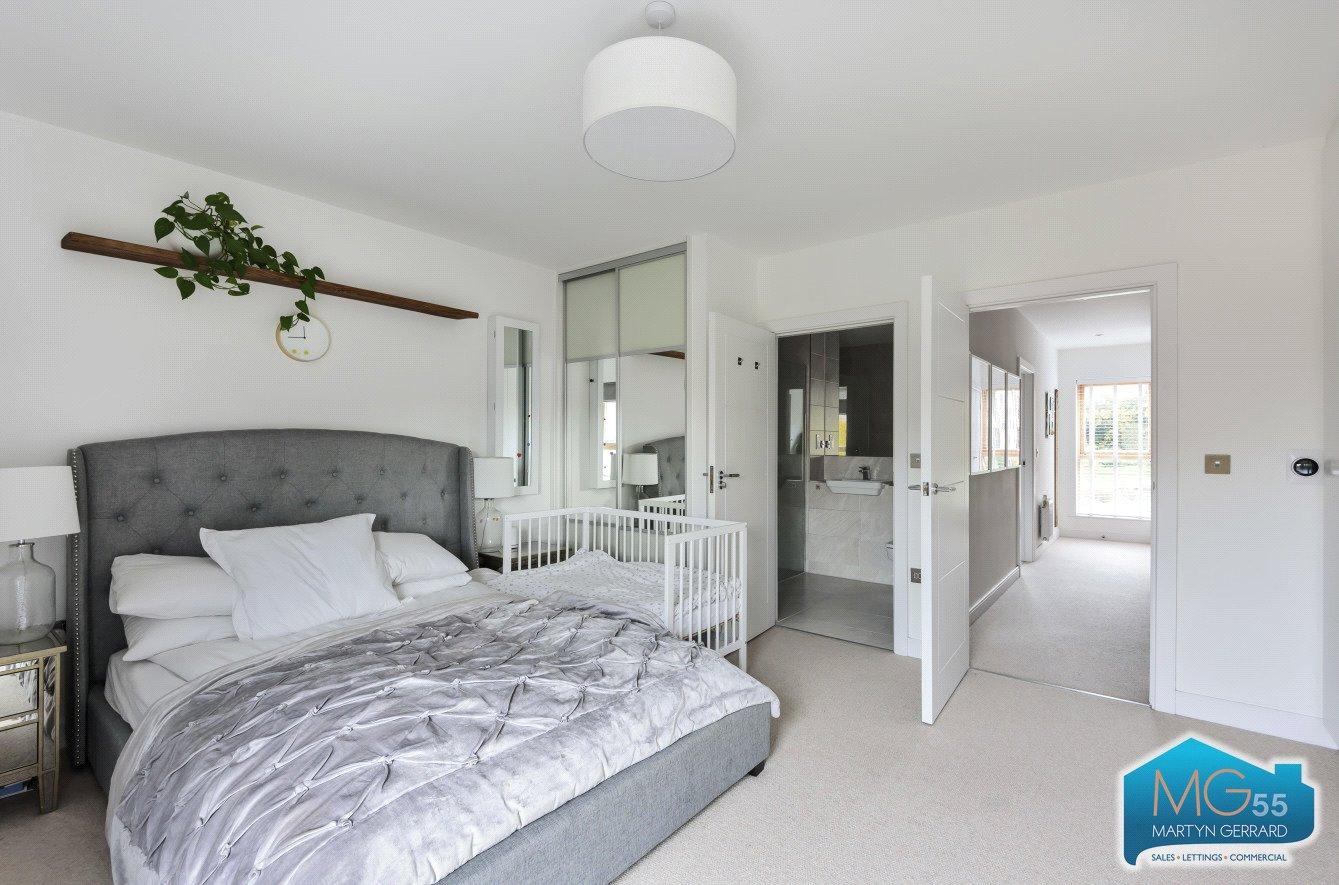 4 bedroom House to rent - Martyn Gerrard