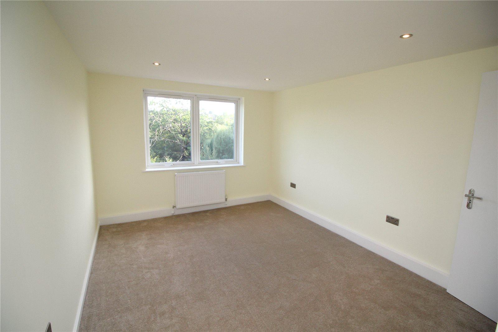 2 bedroom Apartment to rent - Martyn Gerrard