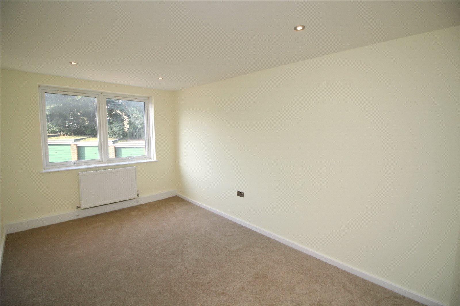 2 bedroom Apartment to rent - Martyn Gerrard