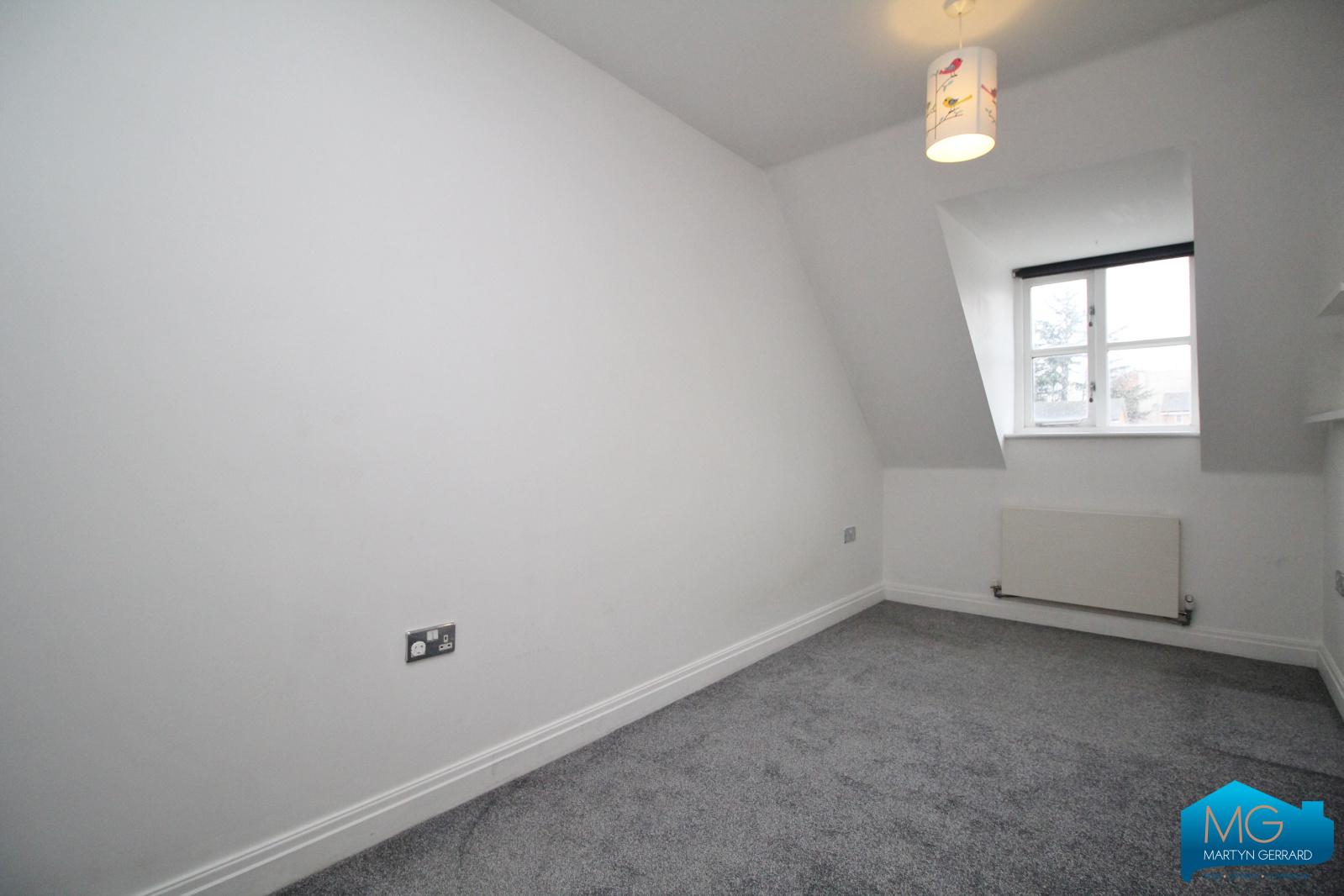 4 bedroom Terraced House to rent - Martyn Gerrard