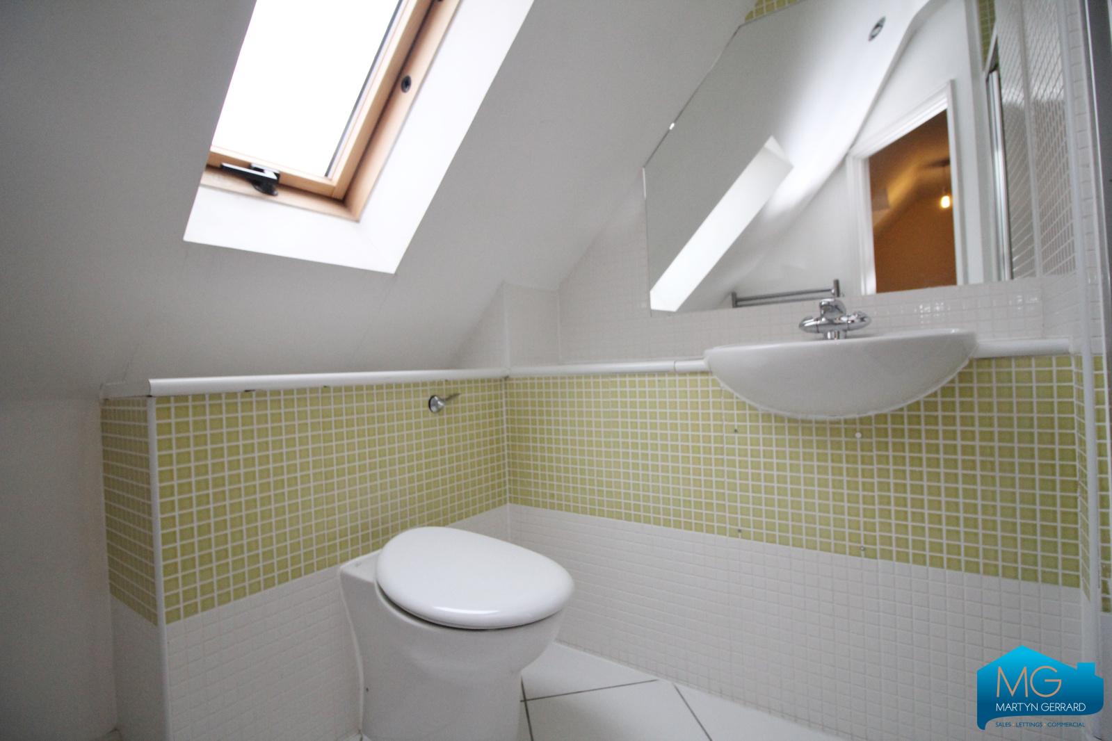 4 bedroom Terraced House to rent - Martyn Gerrard