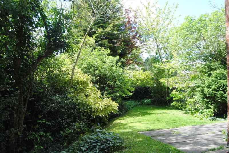 4 bedroom End of Terrace House to rent - Martyn Gerrard