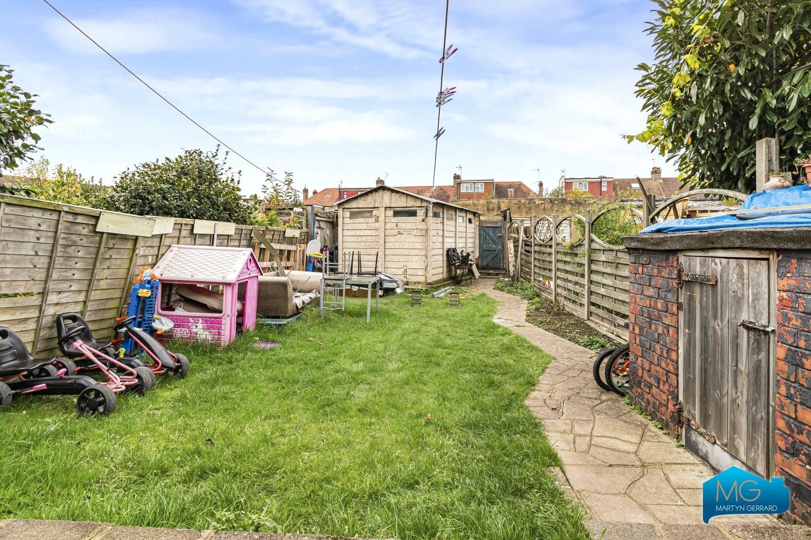 3 bedroom Terraced House to rent - Martyn Gerrard
