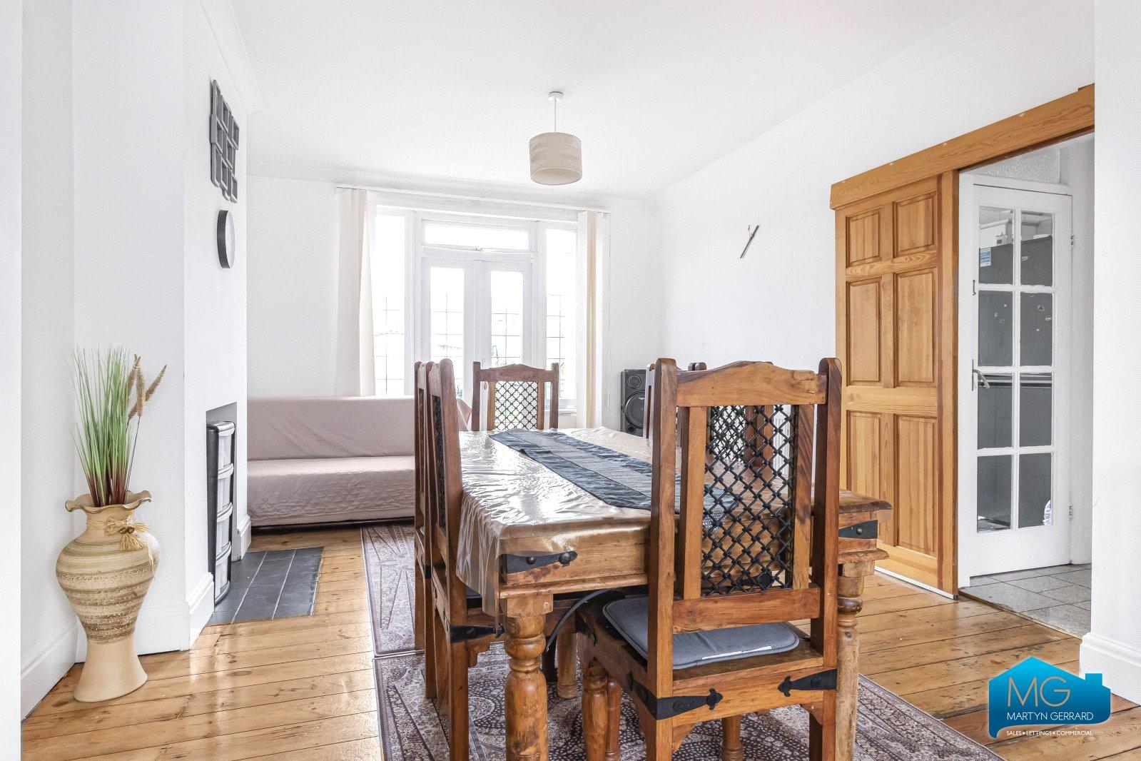 3 bedroom Terraced House to rent - Martyn Gerrard