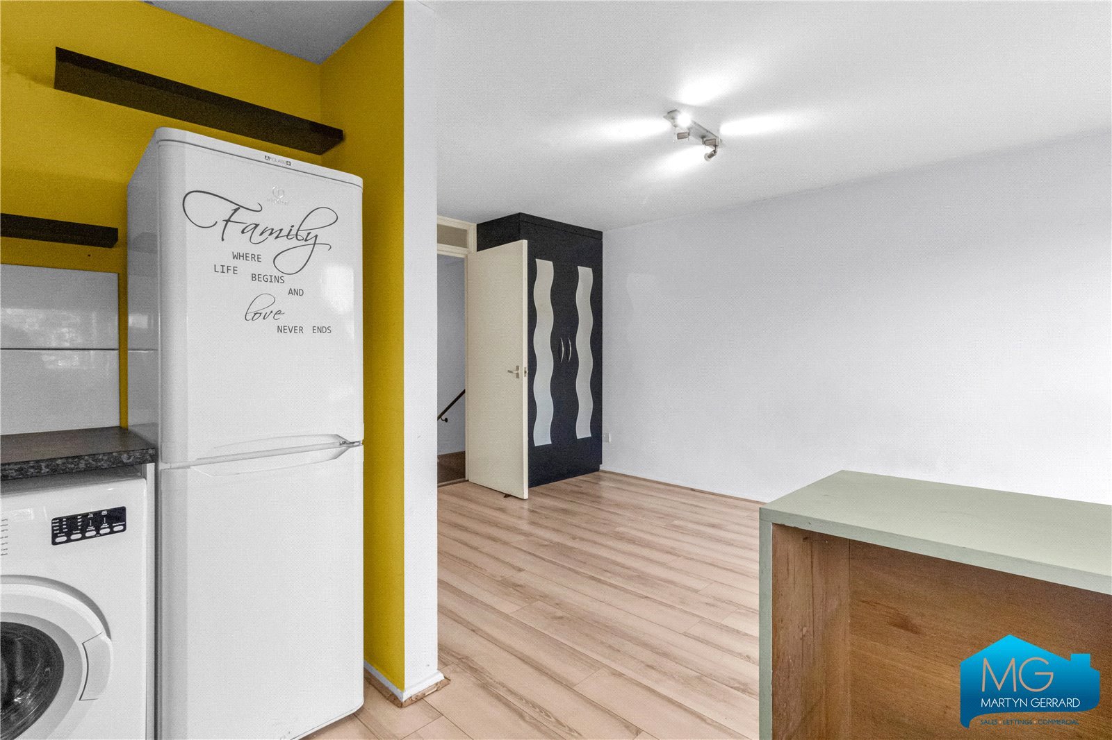1 bedroom Apartment to rent - Martyn Gerrard