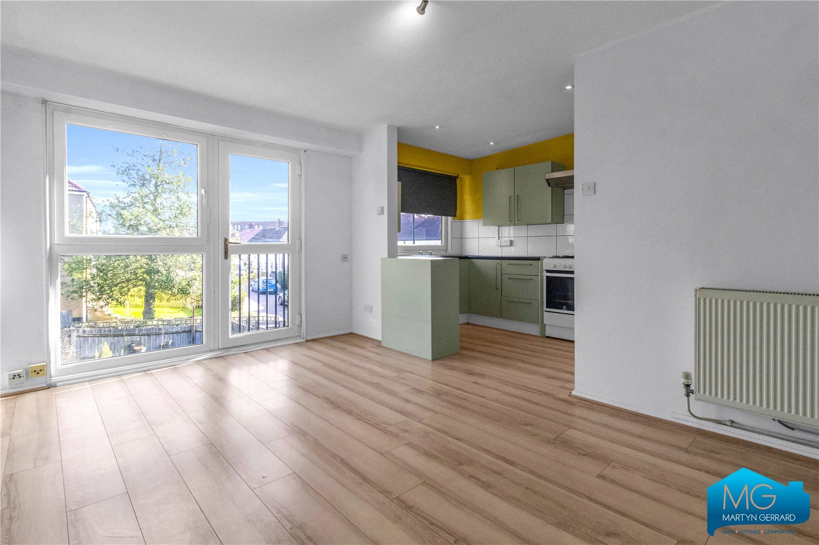 Cowper Gardens, Southgate, London, N14+  - Martyn Gerrard
