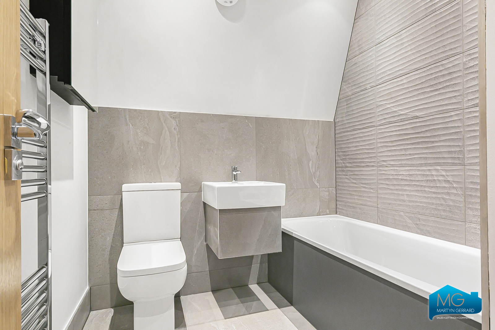 2 bedroom Apartment to rent - Martyn Gerrard