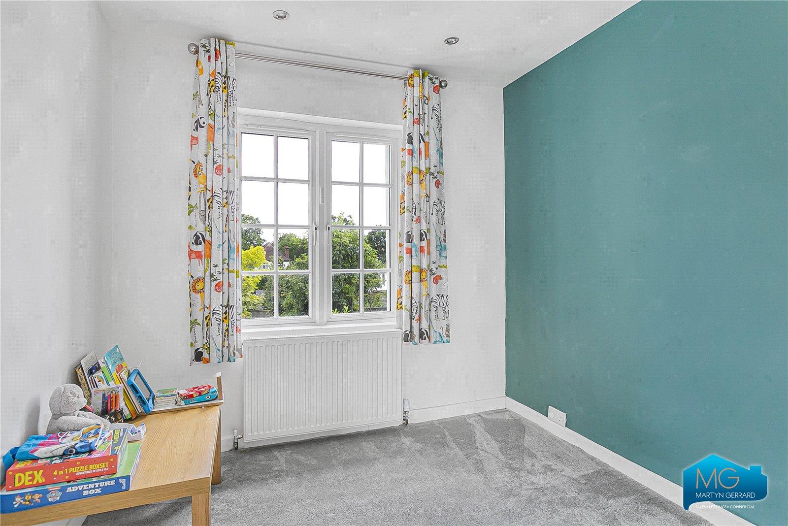 5 bedroom Detached House to rent - Martyn Gerrard