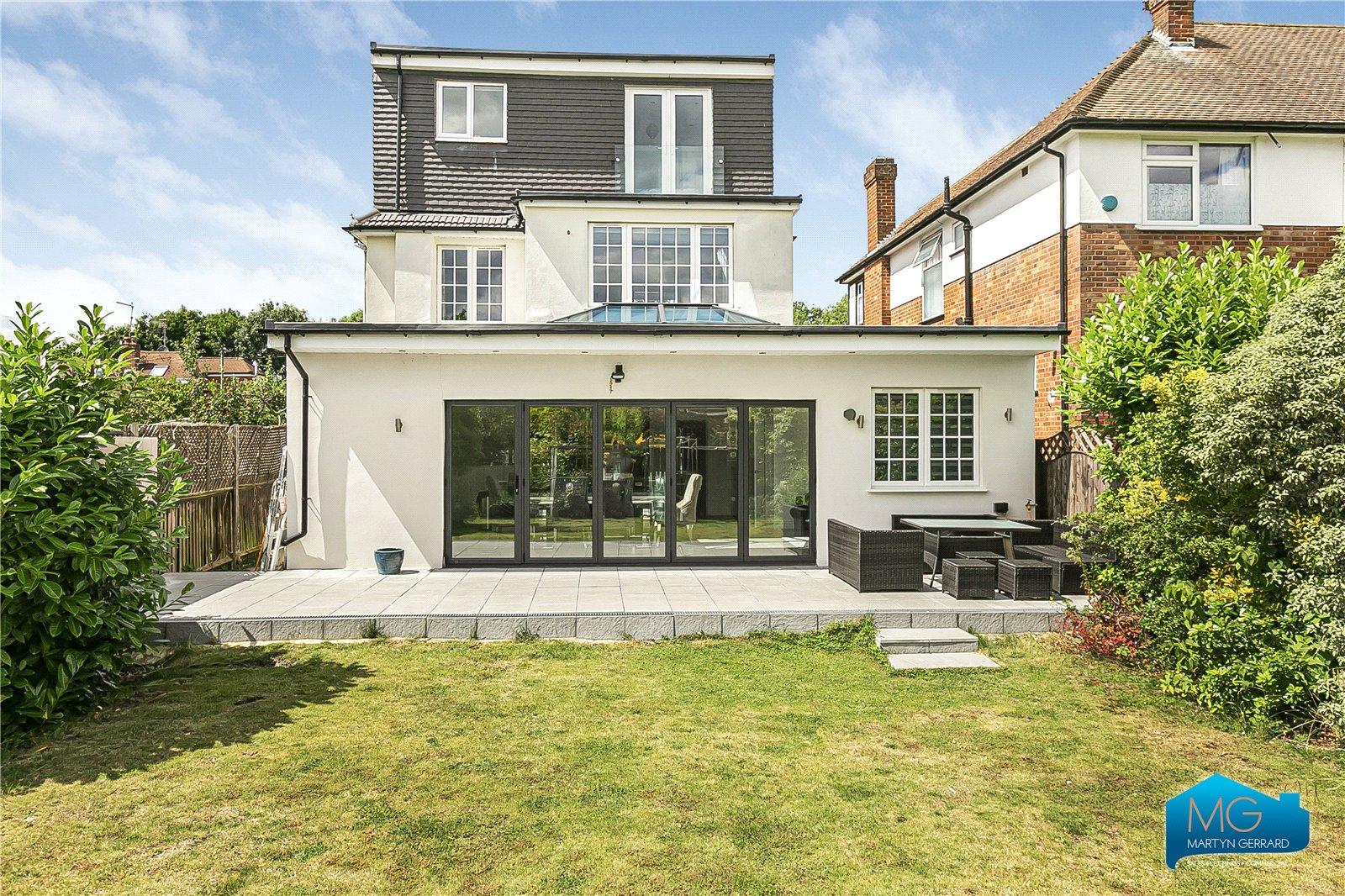 5 bedroom Detached House to rent - Martyn Gerrard