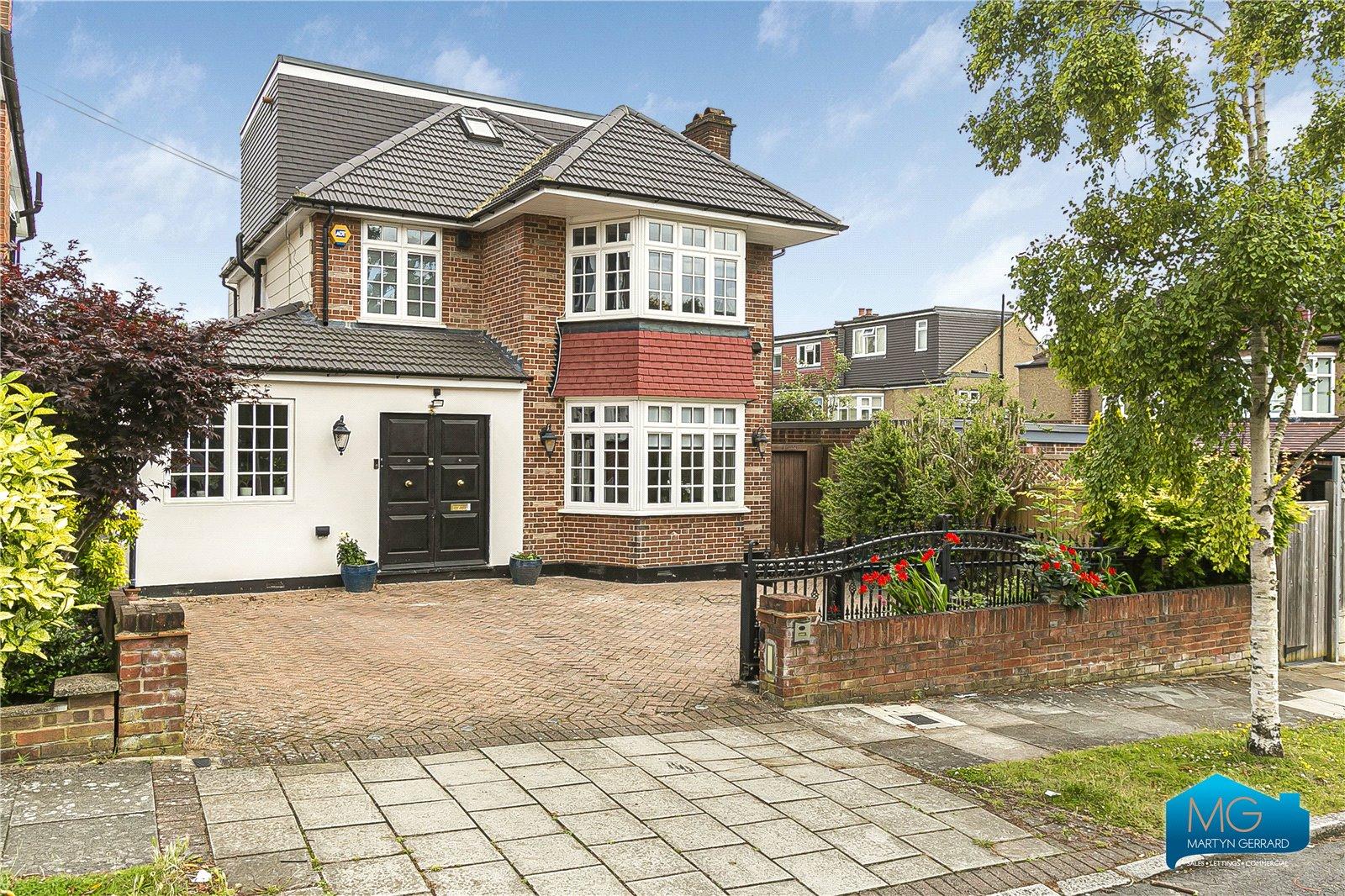 5 bedroom Detached House to rent - Martyn Gerrard