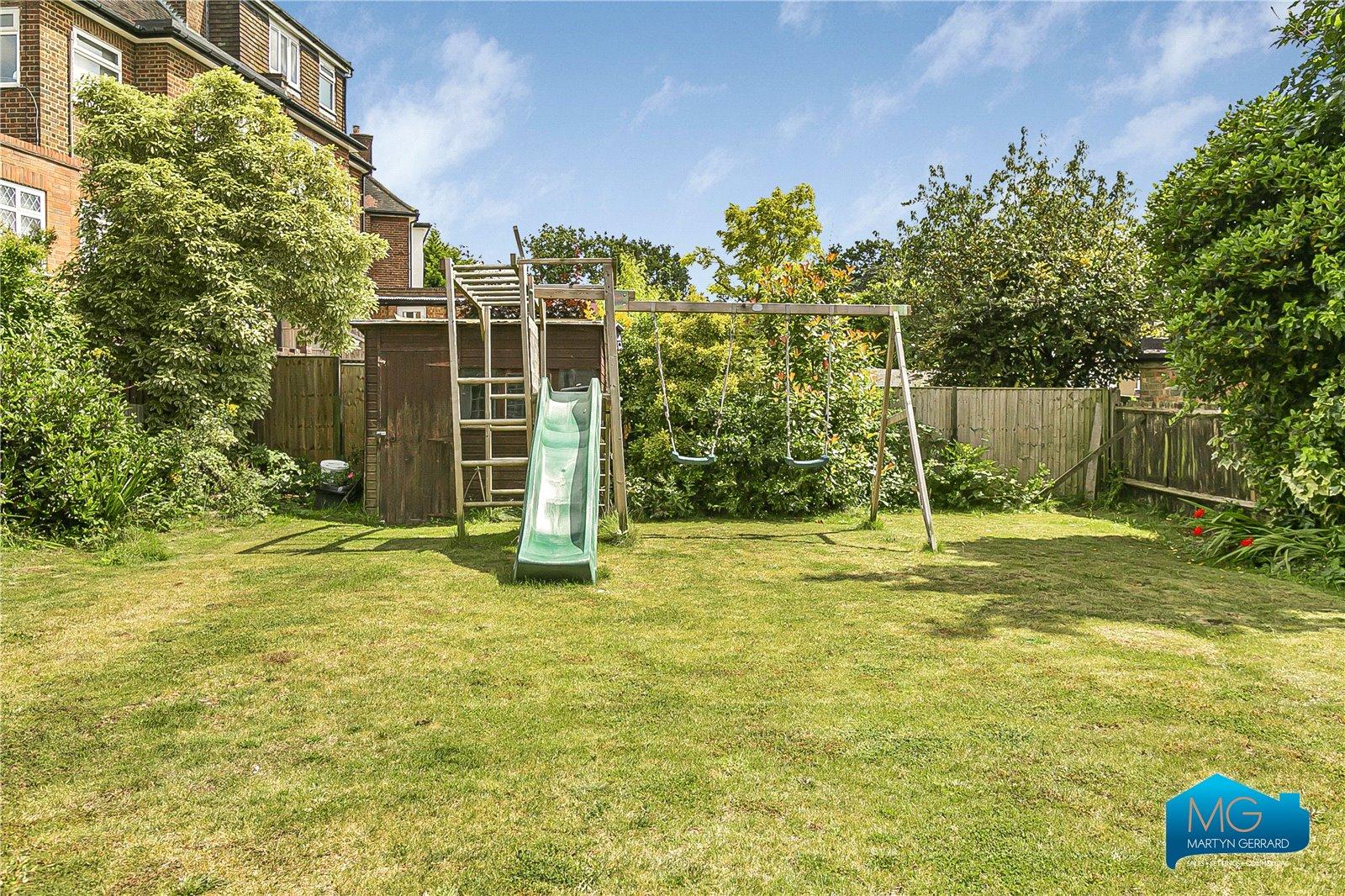 5 bedroom Detached House to rent - Martyn Gerrard