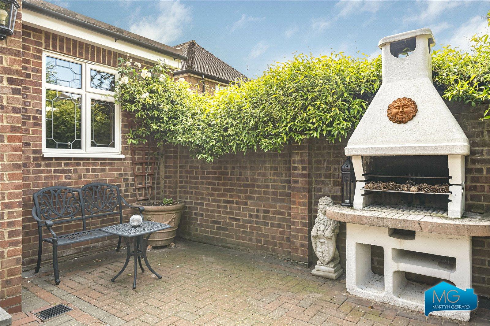 3 bedroom Detached House to rent - Martyn Gerrard
