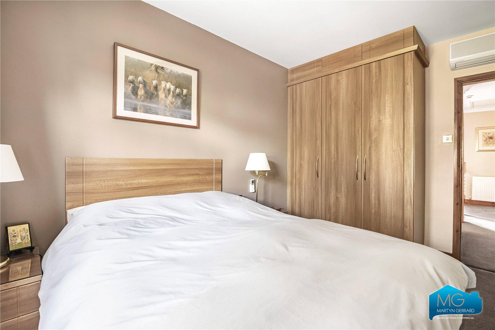 3 bedroom Detached House to rent - Martyn Gerrard