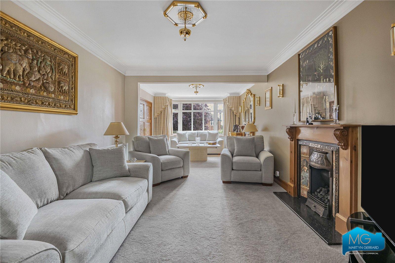 3 bedroom Detached House to rent - Martyn Gerrard
