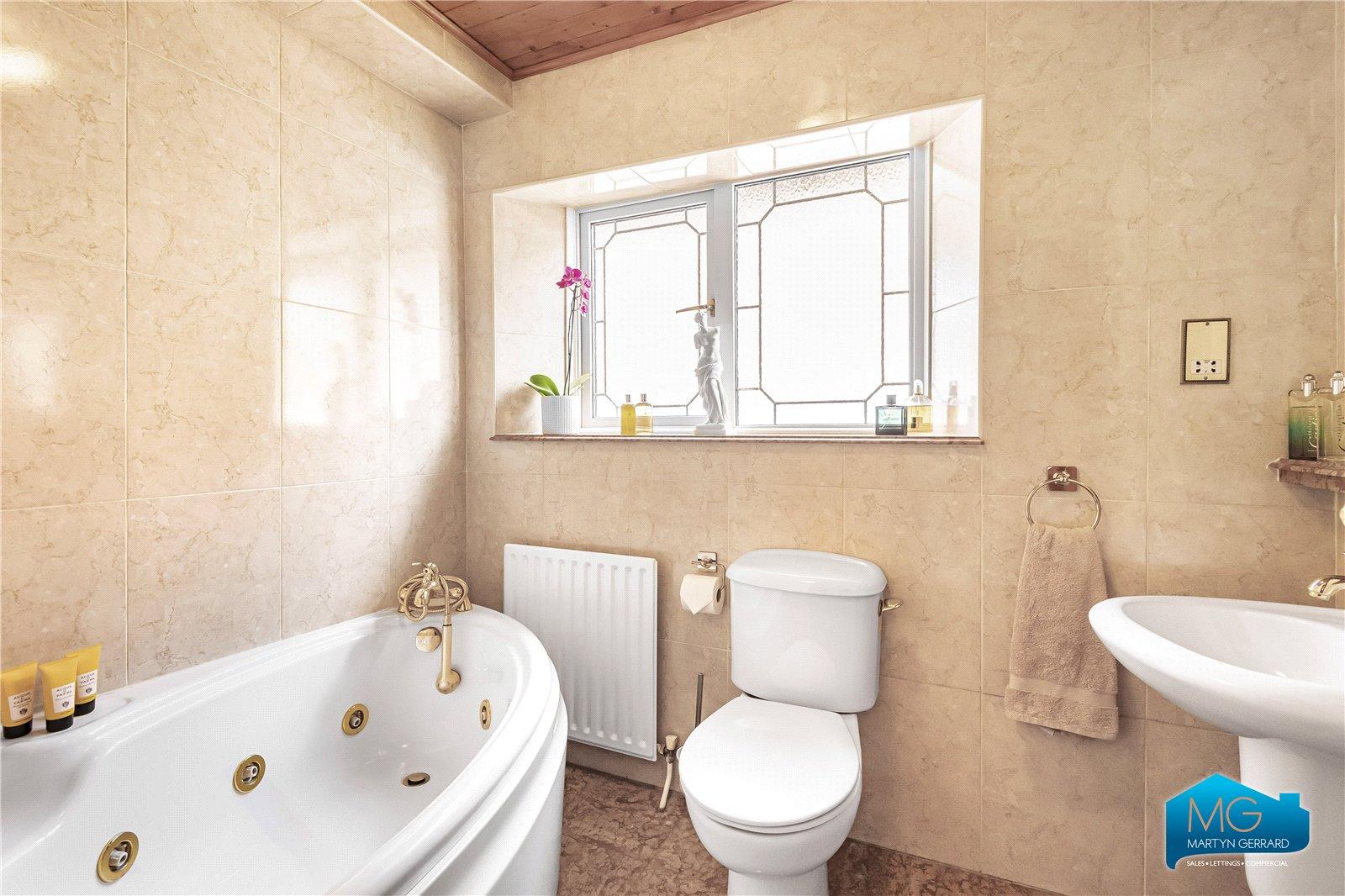 3 bedroom Detached House to rent - Martyn Gerrard