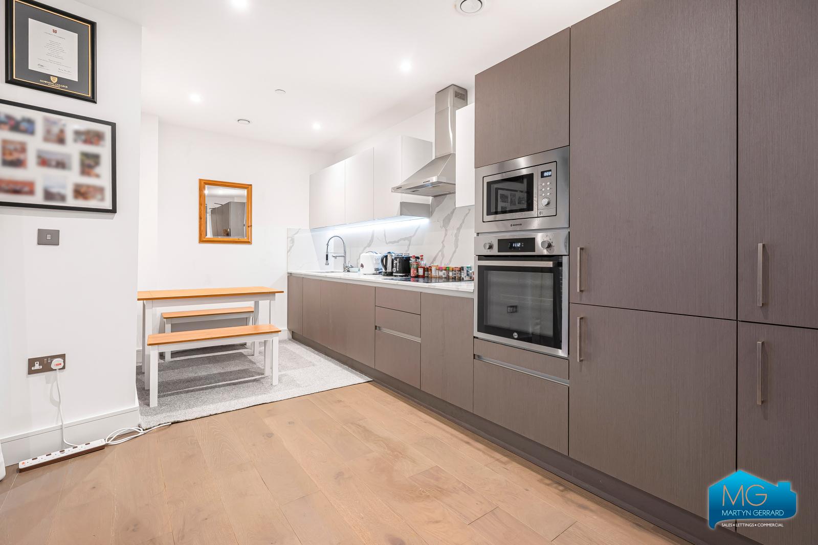 1 bedroom Apartment to rent - Martyn Gerrard