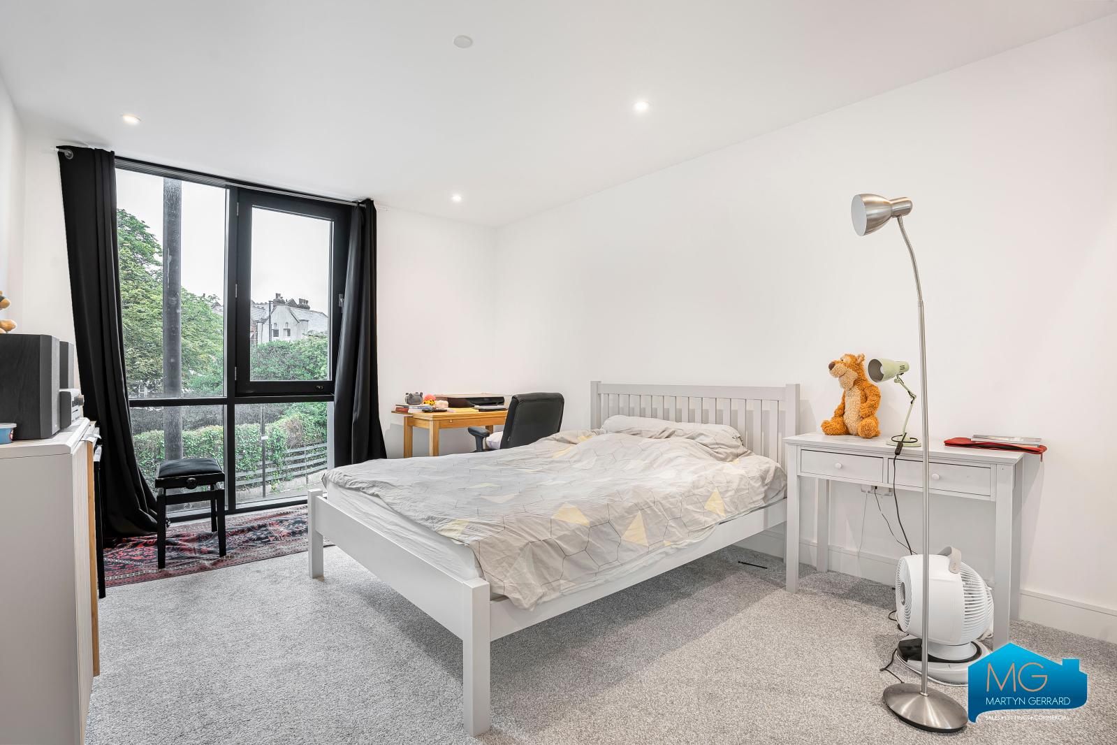 1 bedroom Apartment to rent - Martyn Gerrard