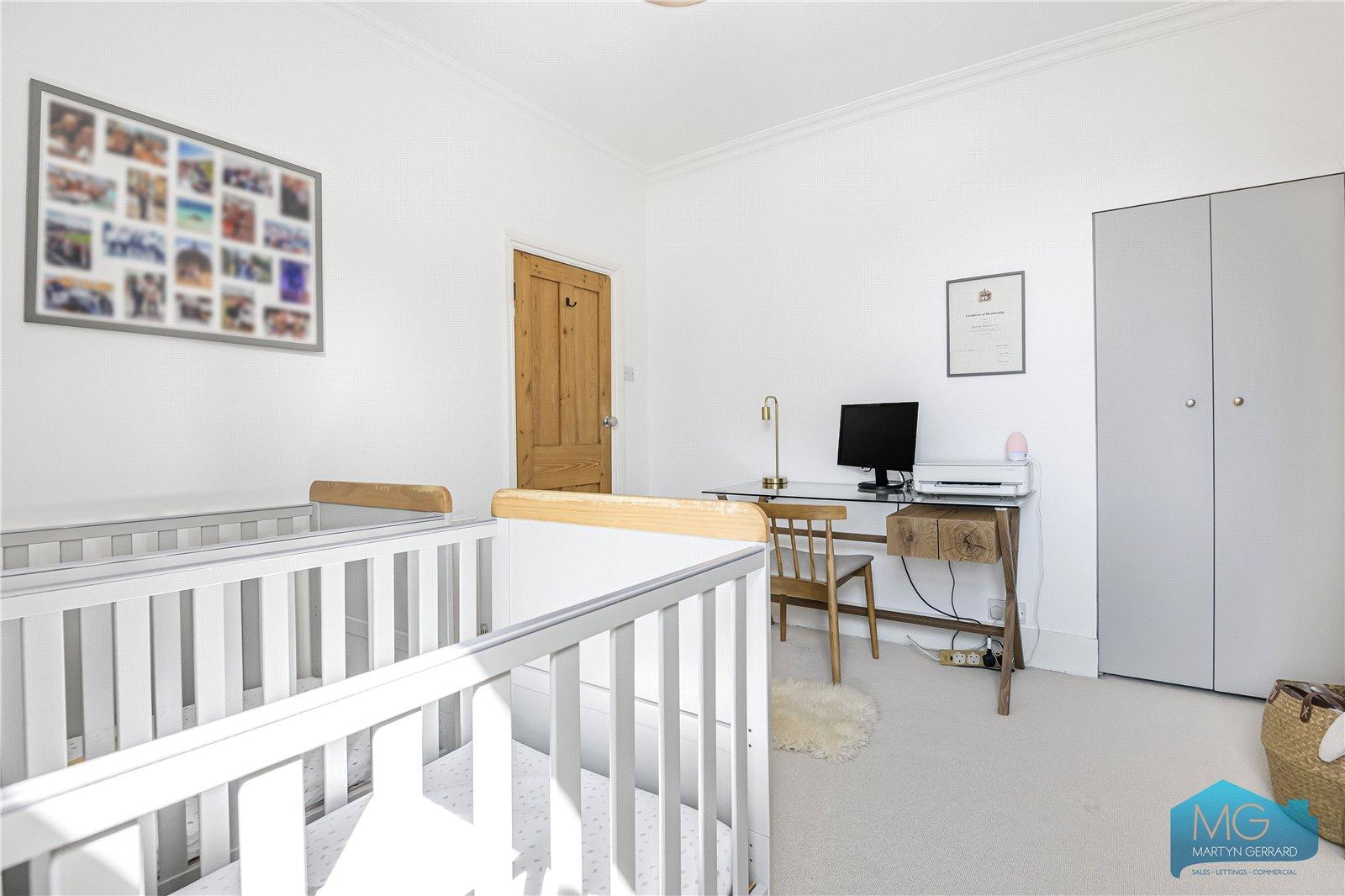 2 bedroom Terraced House for sale - Martyn Gerrard
