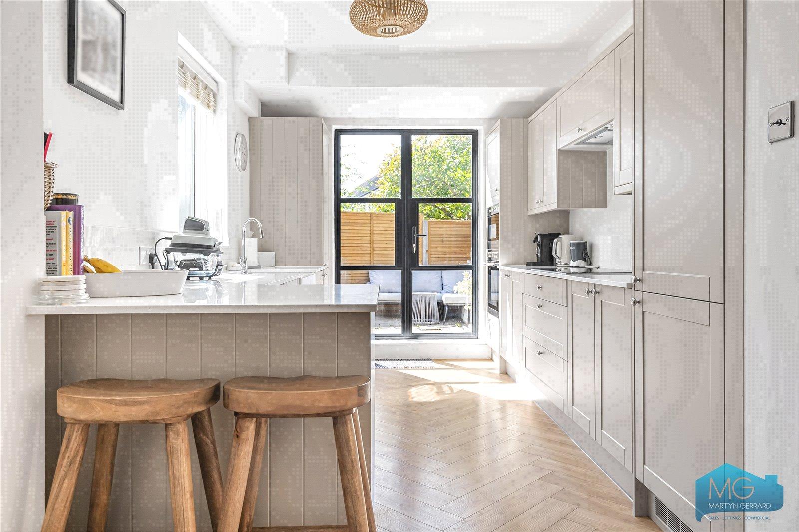2 bedroom Terraced House for sale - Martyn Gerrard
