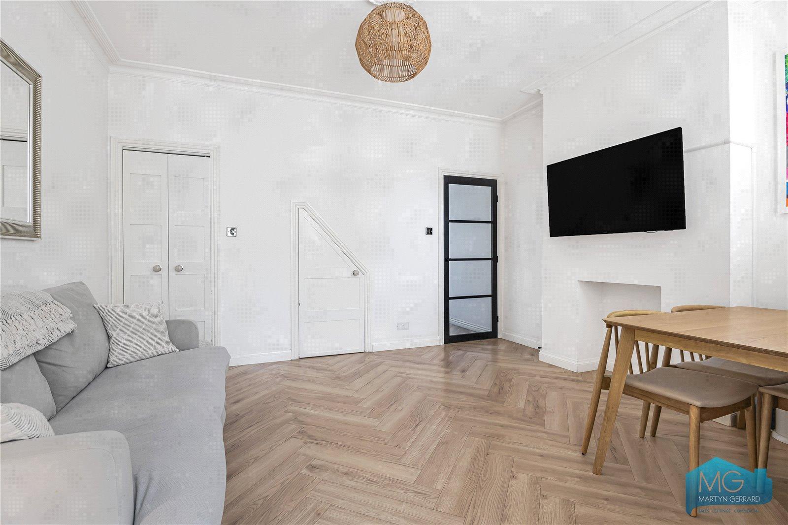 2 bedroom Terraced House for sale - Martyn Gerrard