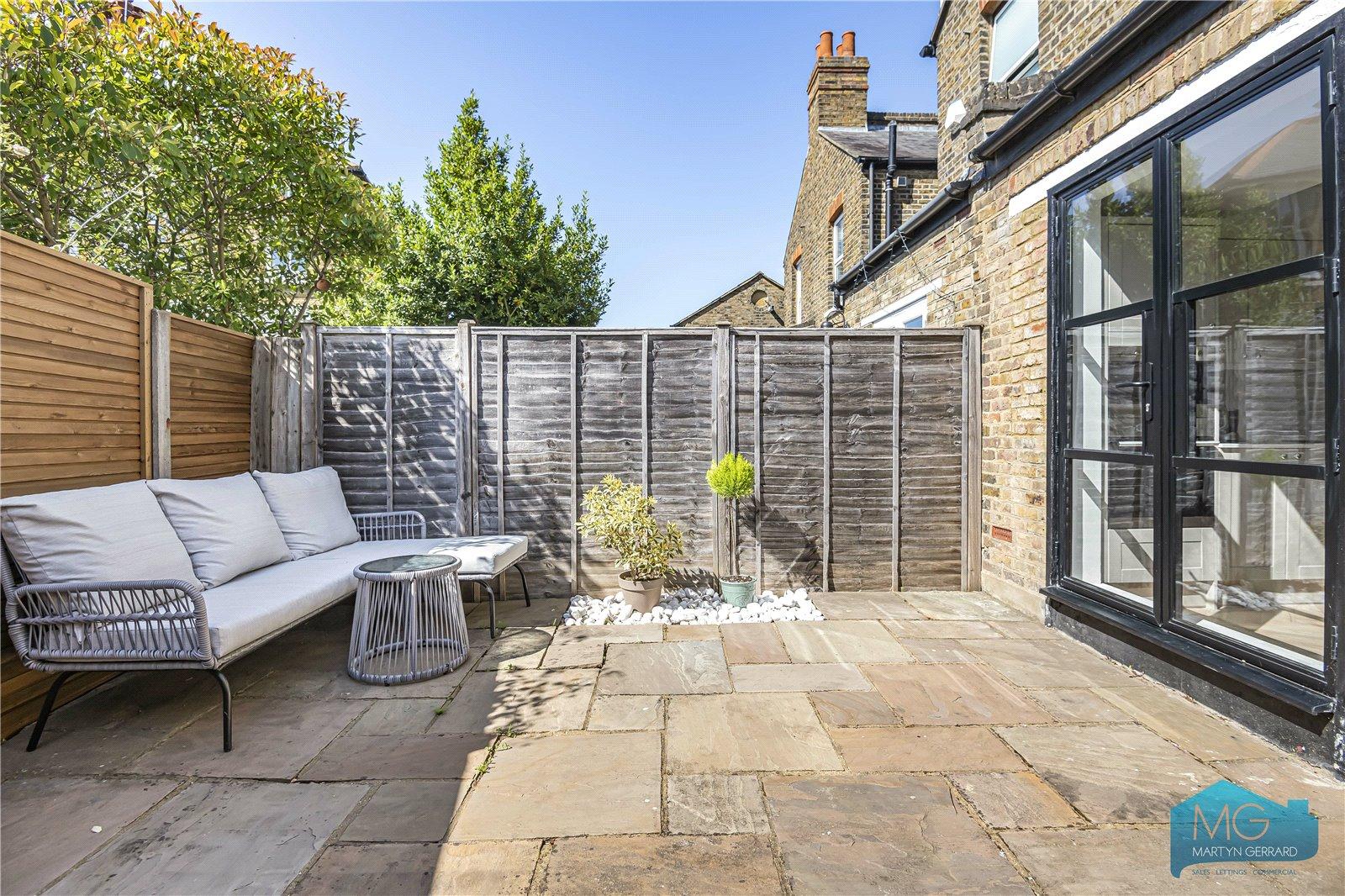 2 bedroom Terraced House for sale - Martyn Gerrard