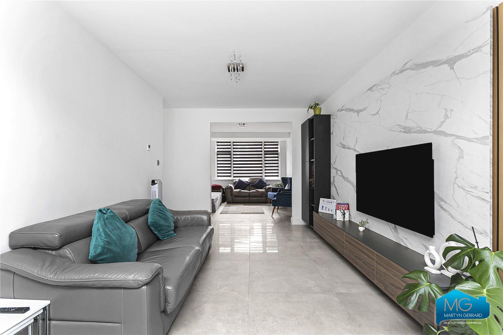 4 bedroom Semi-Detached House to rent - Martyn Gerrard