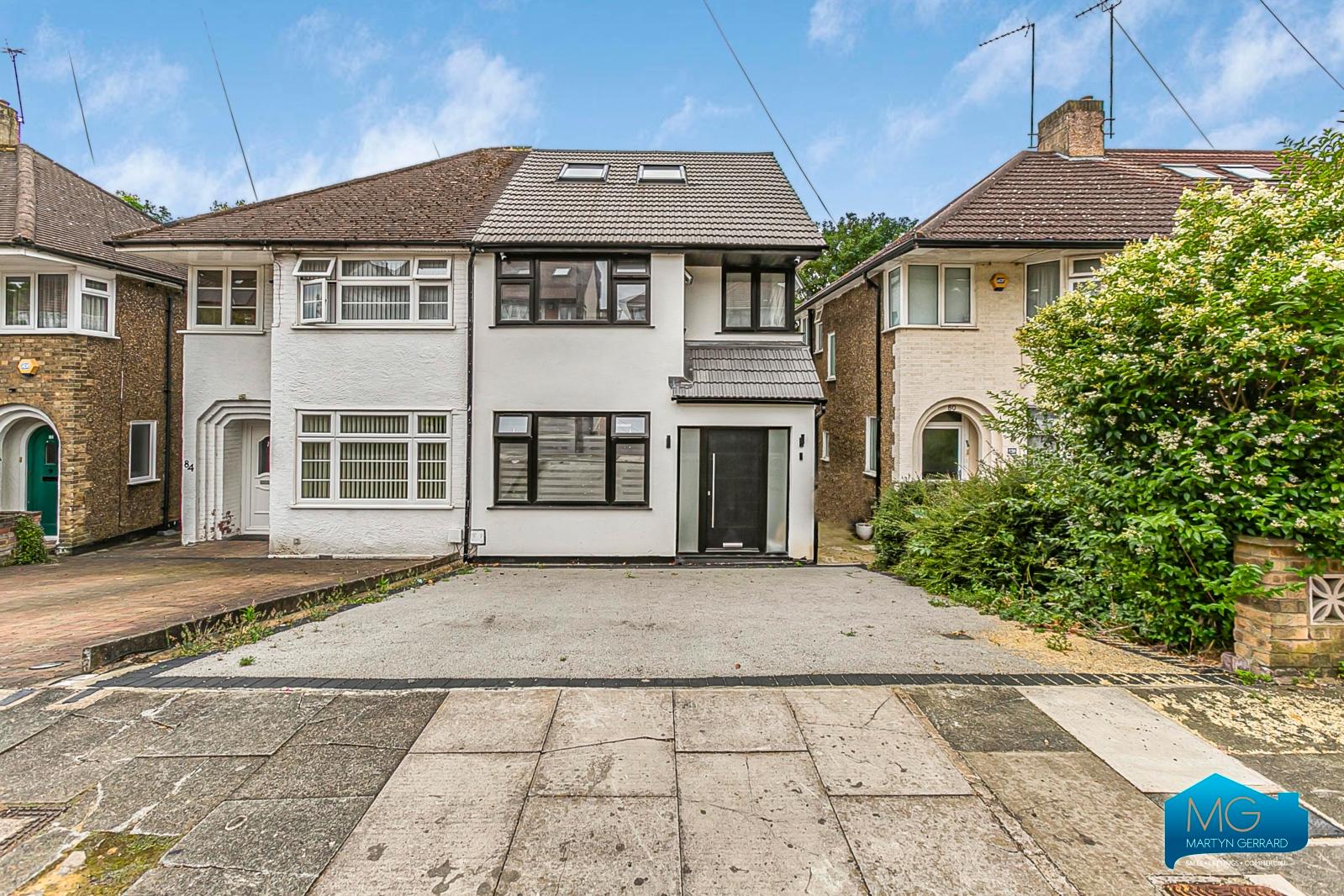 4 bedroom Semi-Detached House to rent - Martyn Gerrard