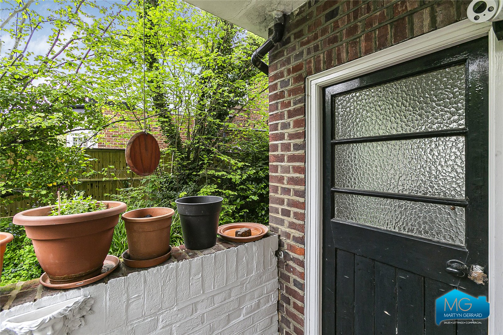 2 bedroom Apartment to rent - Martyn Gerrard