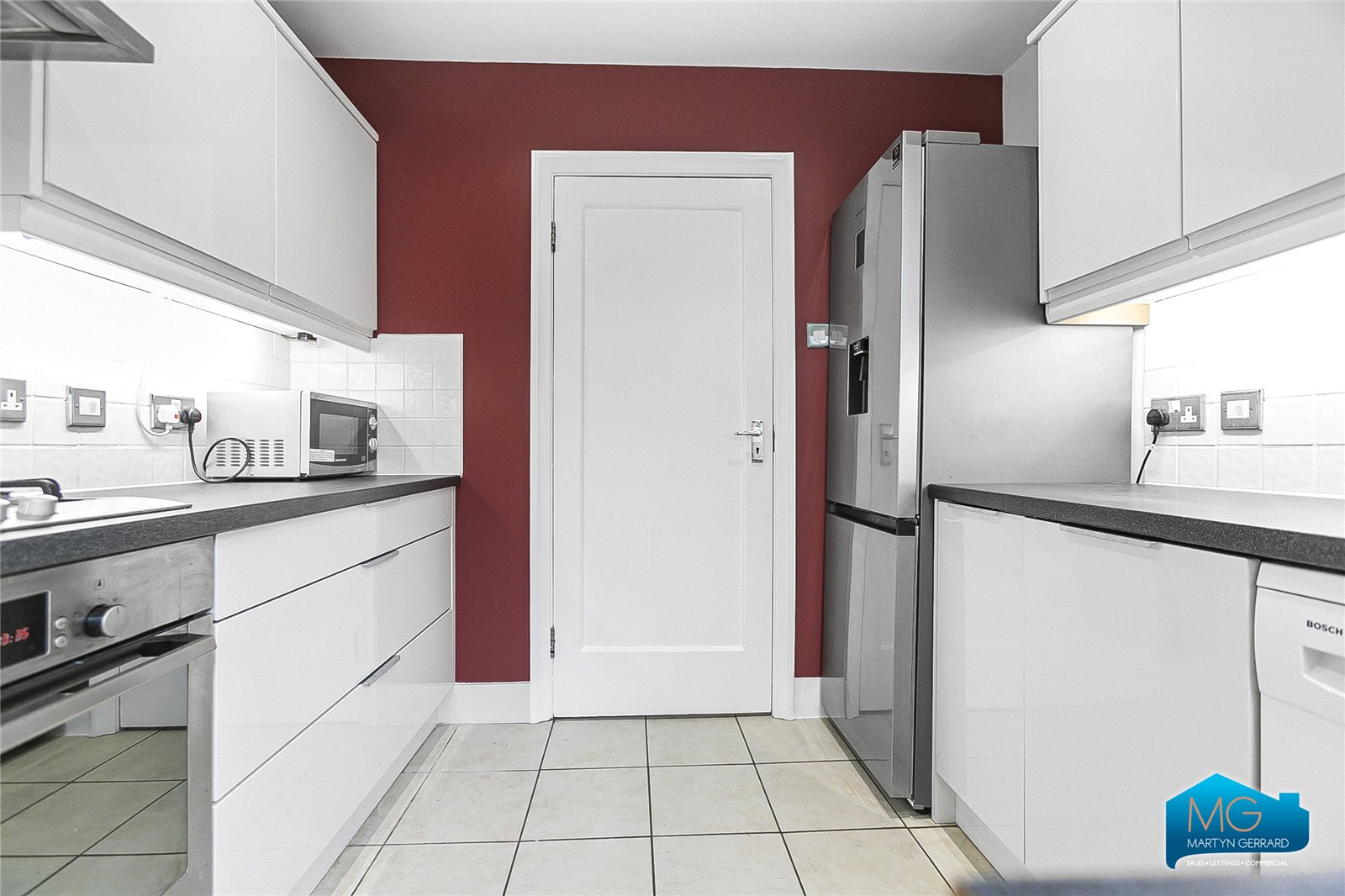 2 bedroom Apartment to rent - Martyn Gerrard