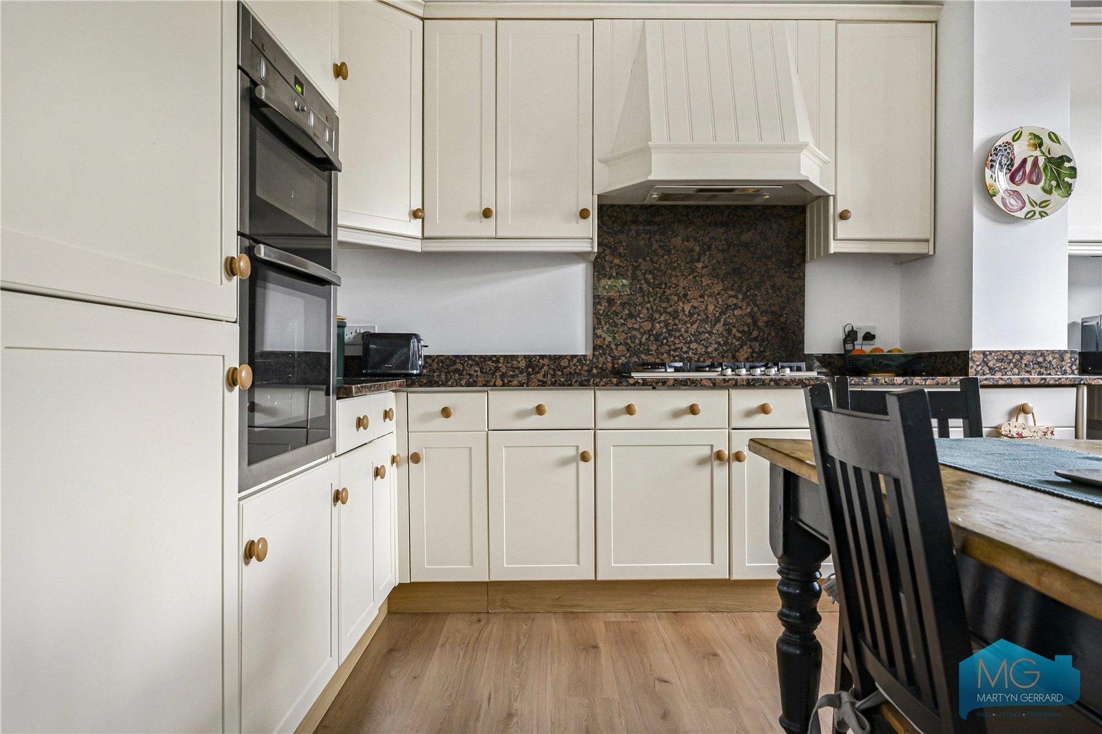 4 bedroom Semi-Detached House for sale - Martyn Gerrard