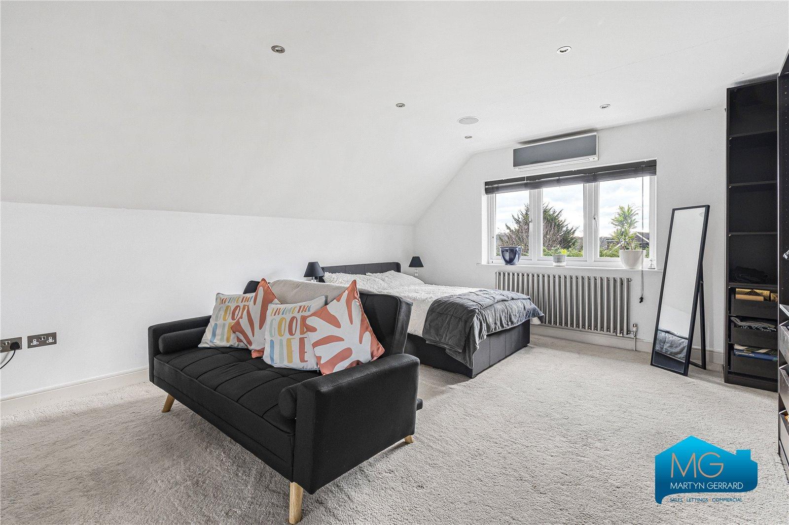 1 bedroom Studio Apartment to rent - Martyn Gerrard