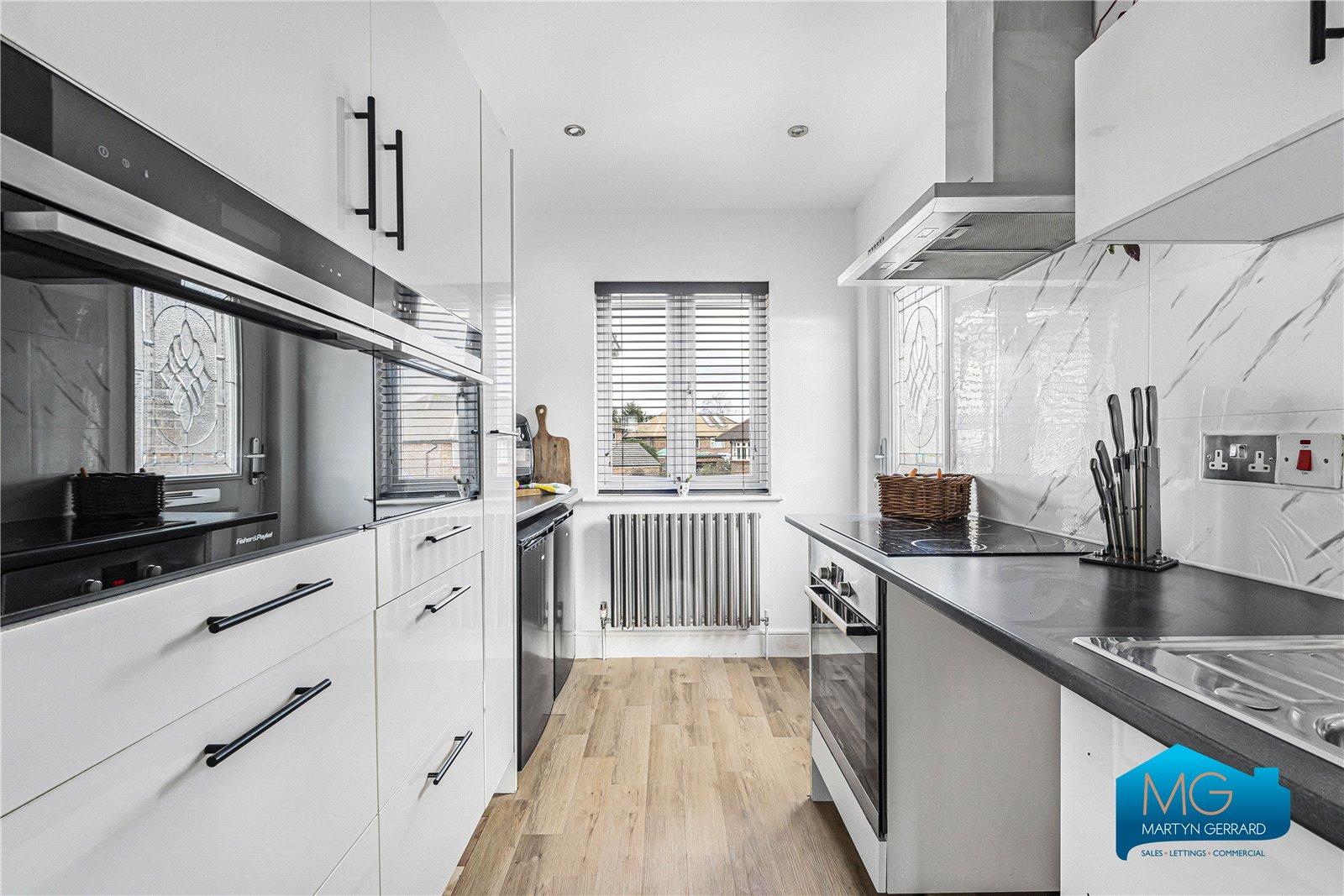 1 bedroom Studio Apartment to rent - Martyn Gerrard