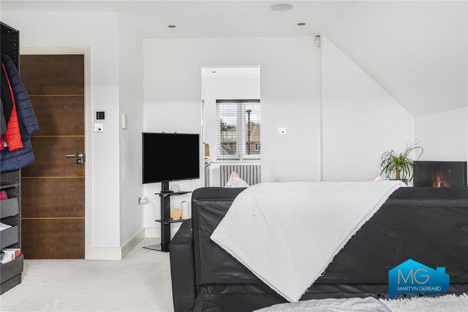 1 bedroom Studio Apartment to rent - Martyn Gerrard