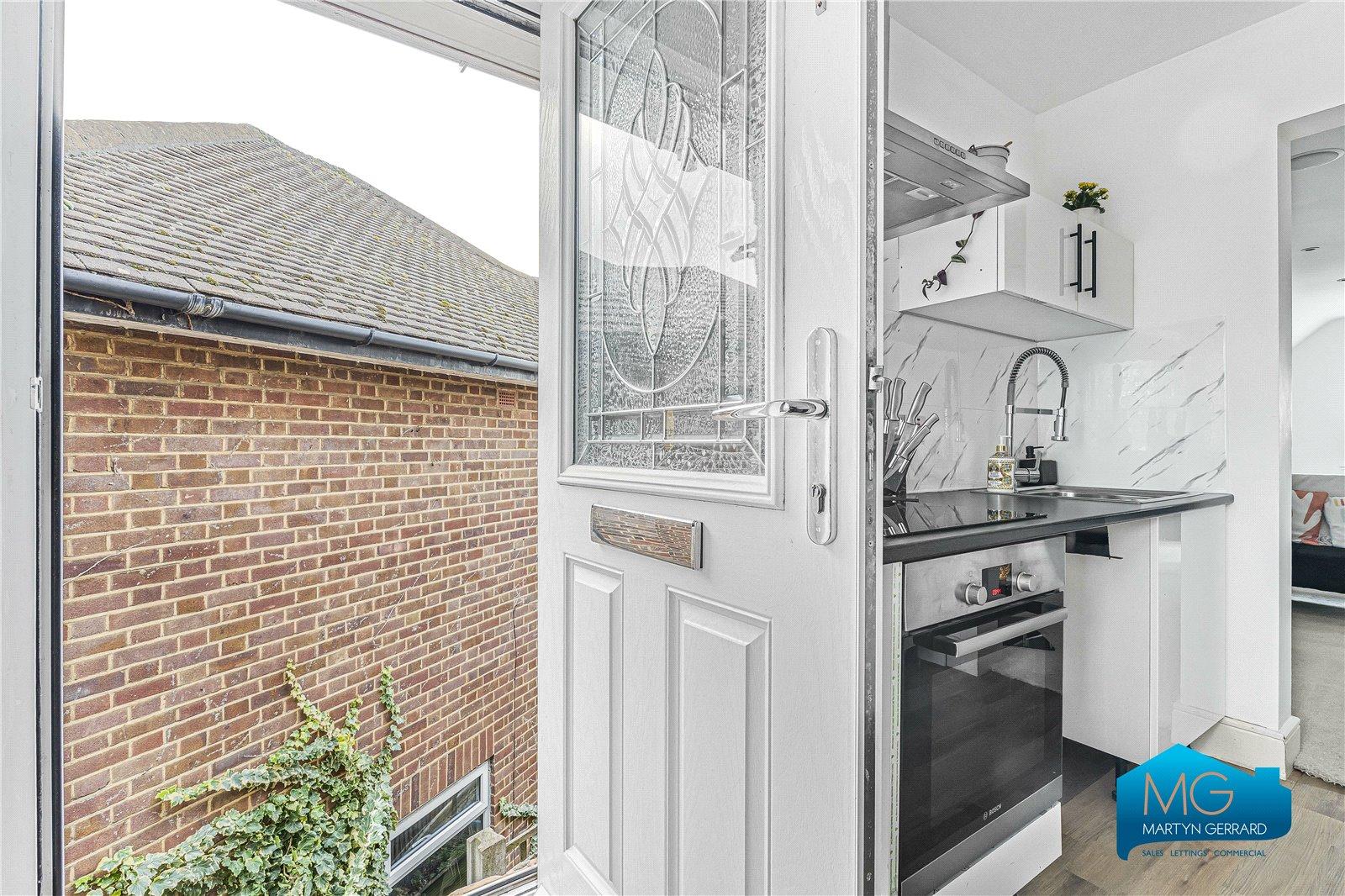 1 bedroom Studio Apartment to rent - Martyn Gerrard