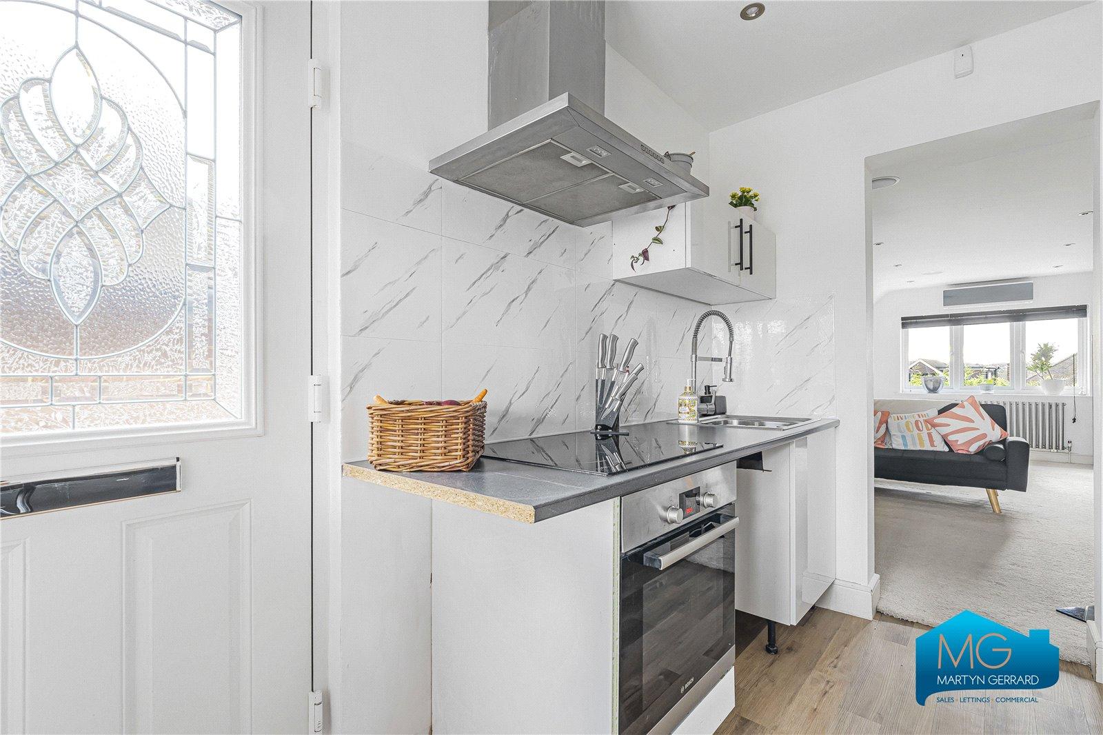 1 bedroom Studio Apartment to rent - Martyn Gerrard