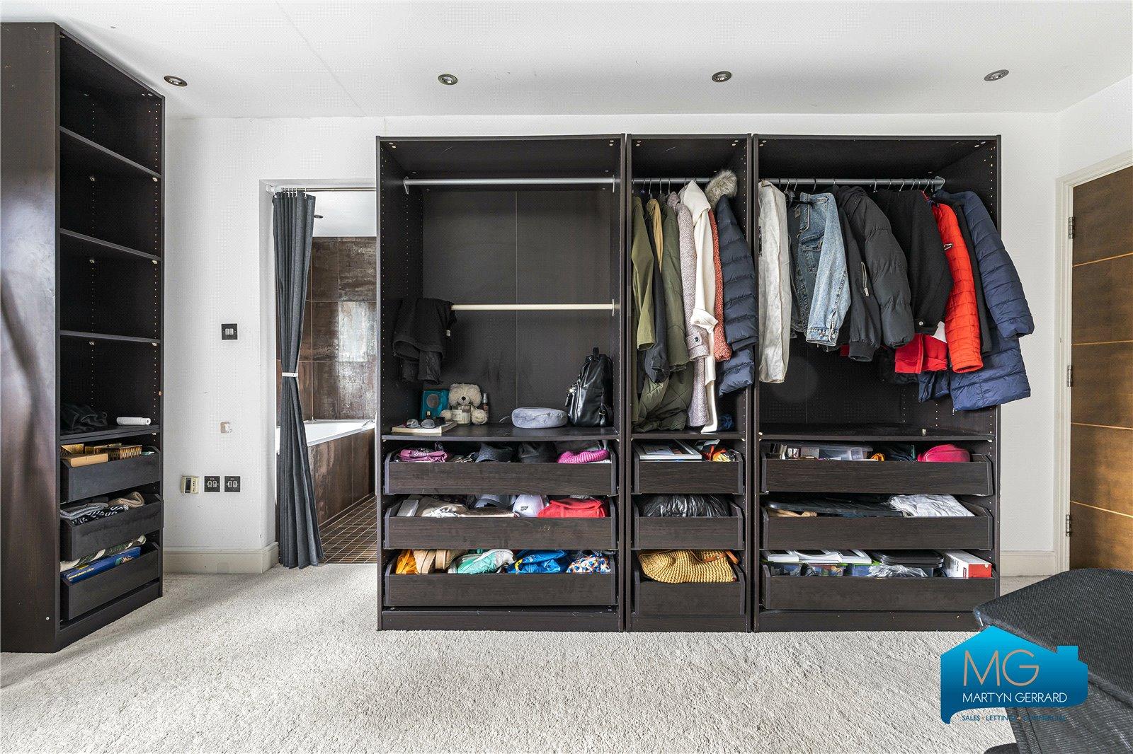 1 bedroom Studio Apartment to rent - Martyn Gerrard