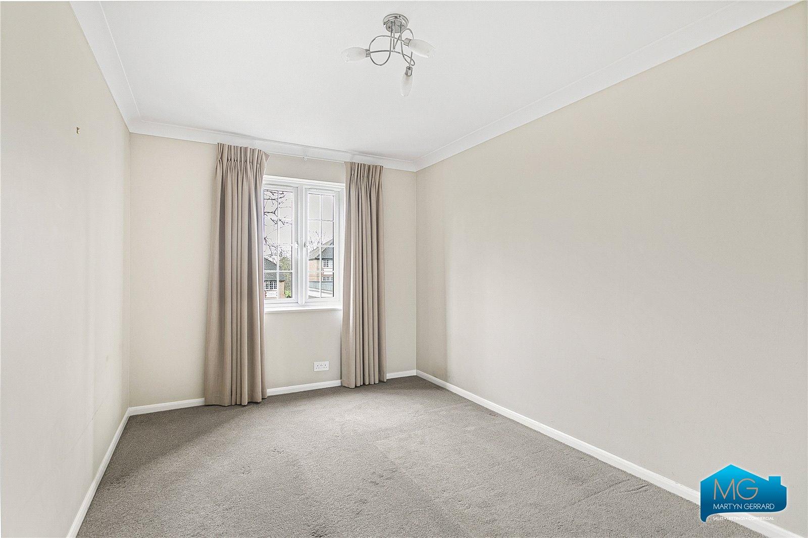 2 bedroom Apartment to rent - Martyn Gerrard