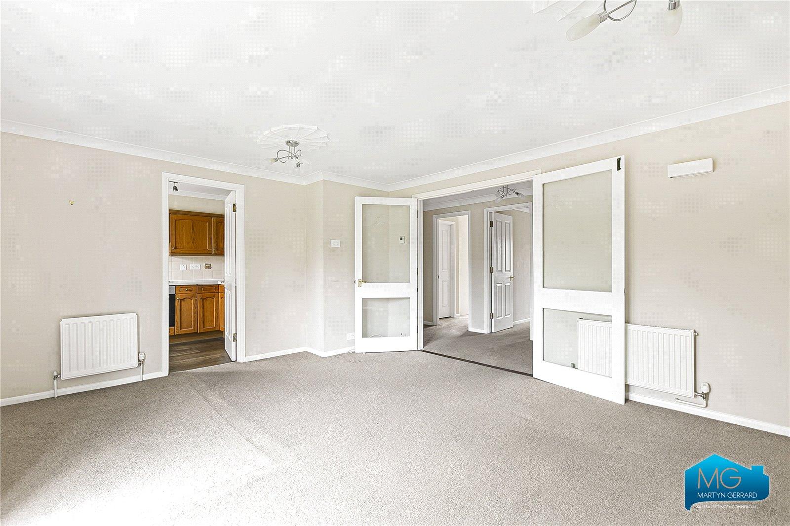 2 bedroom Apartment to rent - Martyn Gerrard