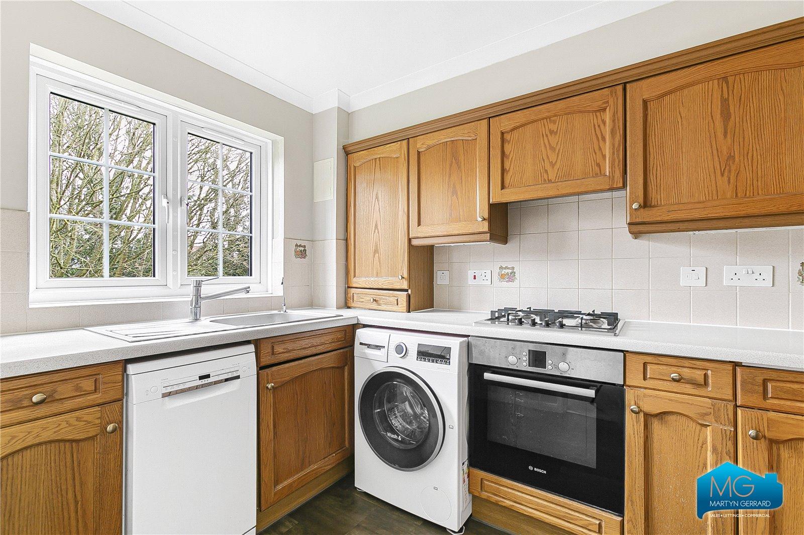 2 bedroom Apartment to rent - Martyn Gerrard