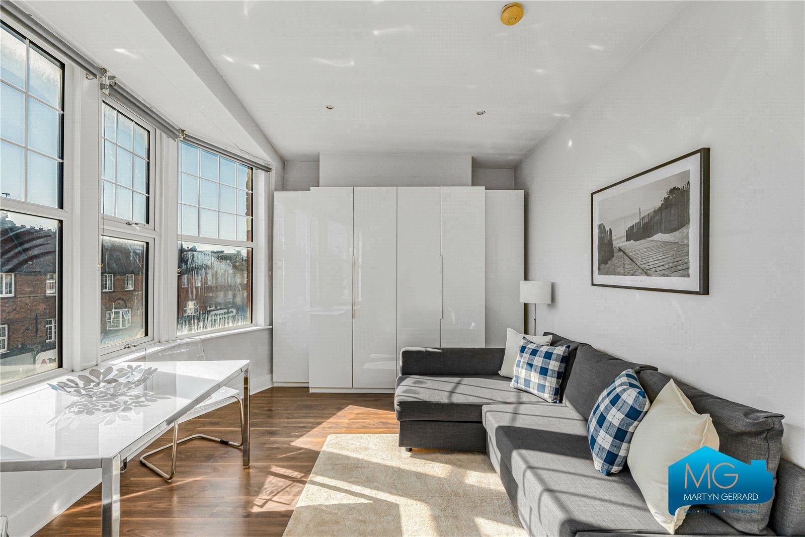 Studio Apartment to rent - Martyn Gerrard