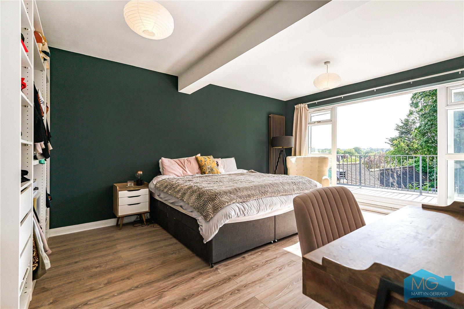 4 bedroom Detached House for sale - Martyn Gerrard